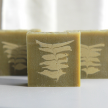 Charger l'image dans la galerie, Shampooing solide à la Spiruline