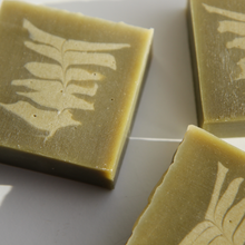 Charger l'image dans la galerie, Shampooing solide à la Spiruline