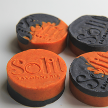 Charger l'image dans la galerie, Savon Urucum & Charbon