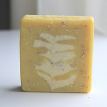 Charger l'image dans la galerie, Savon Avoine et Miel