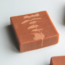Charger l'image dans la galerie, Savon à l'Argile Rouge